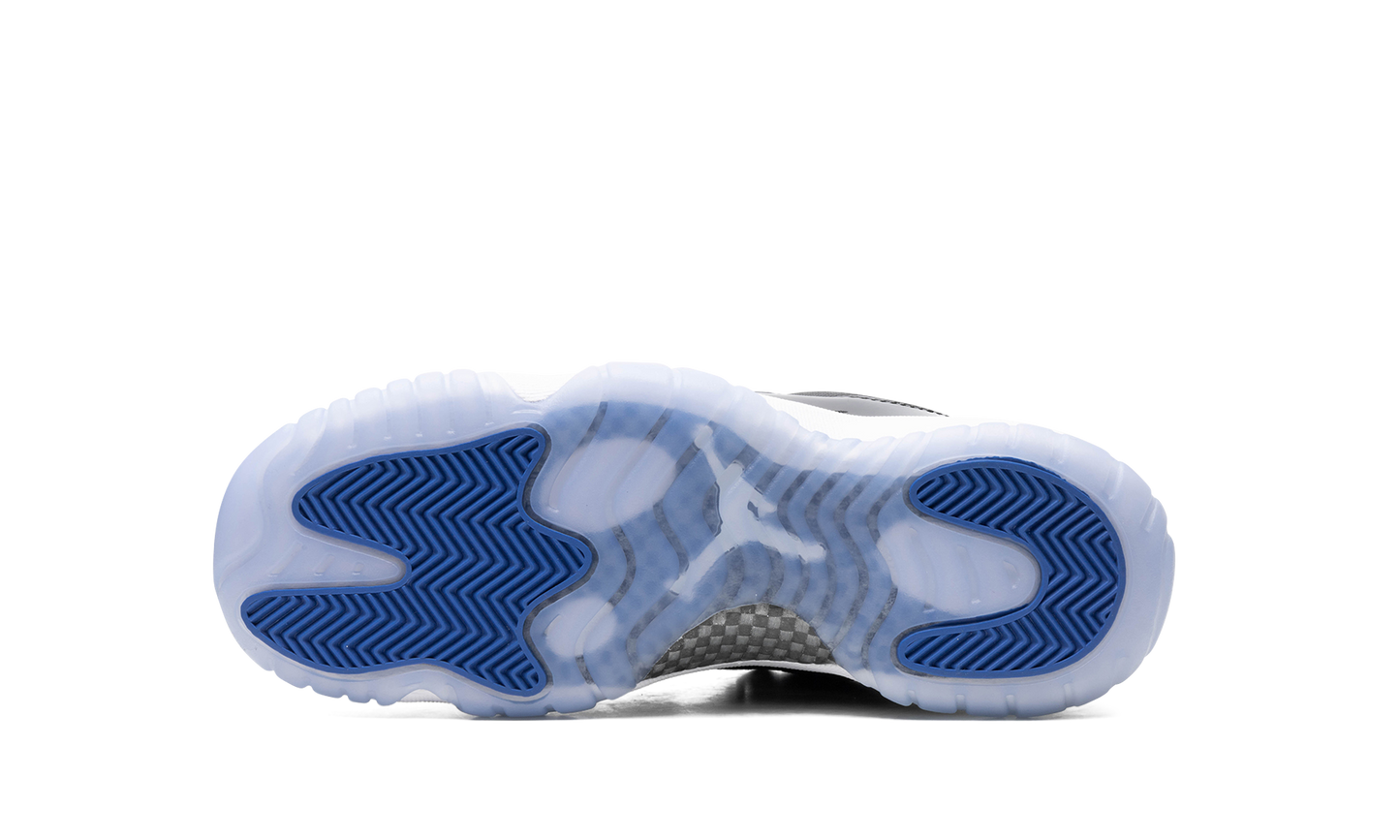 Air Jordan 11 GS "Space Jam" FV5121 004