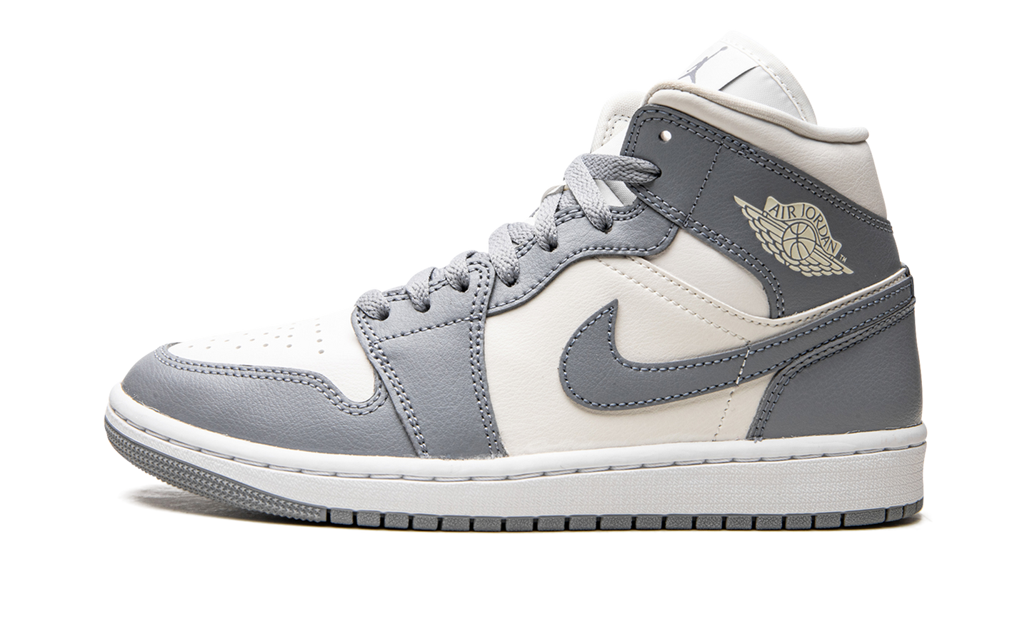 AIR JORDAN 1 MID WMNS "Stealth" BQ6472 115