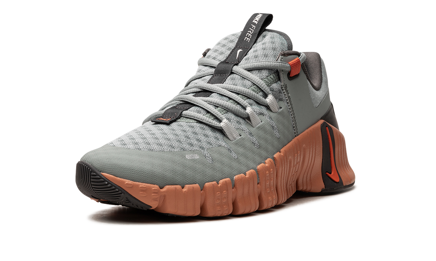 Free Metcon 5 "Mica Green" DV3949 301