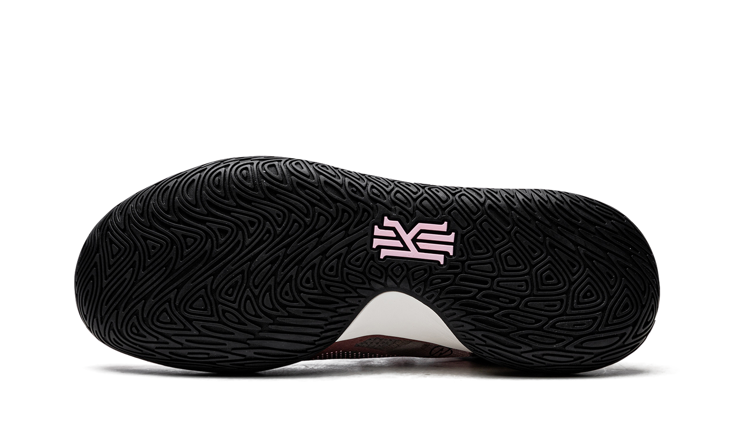 Kyrie Flytrap V CZ4100 005