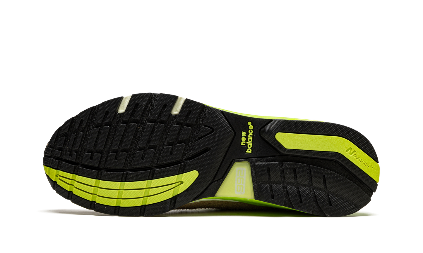 992 "Special Box - Low Hanging Fruit" M992CT Special Box