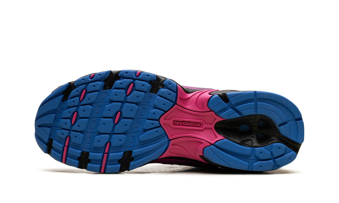 530 "Black Multi-Color" MR530CCP