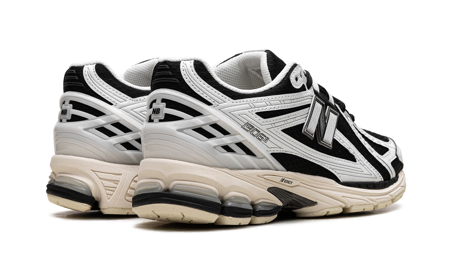 1906 "Black / White" U1906RCI