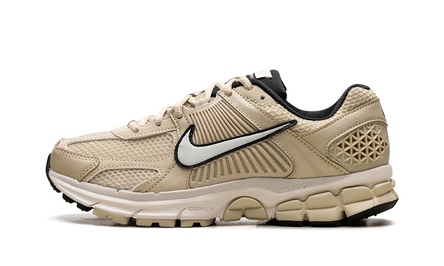 Air Zoom Vomero 5 WMNS "Team Gold" FJ2028 700