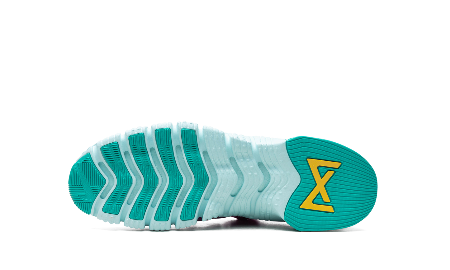 Free Metcon 5 WMNS "Hyper Violet" DV3950 501