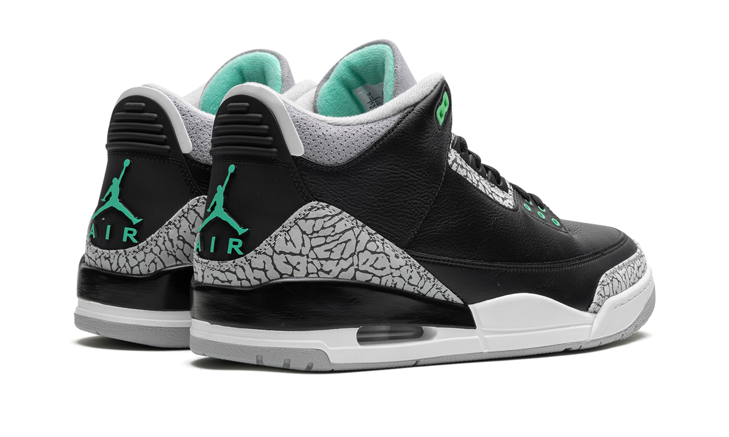 Air Jordan 3 Retro "Green Glow" CT8532 031