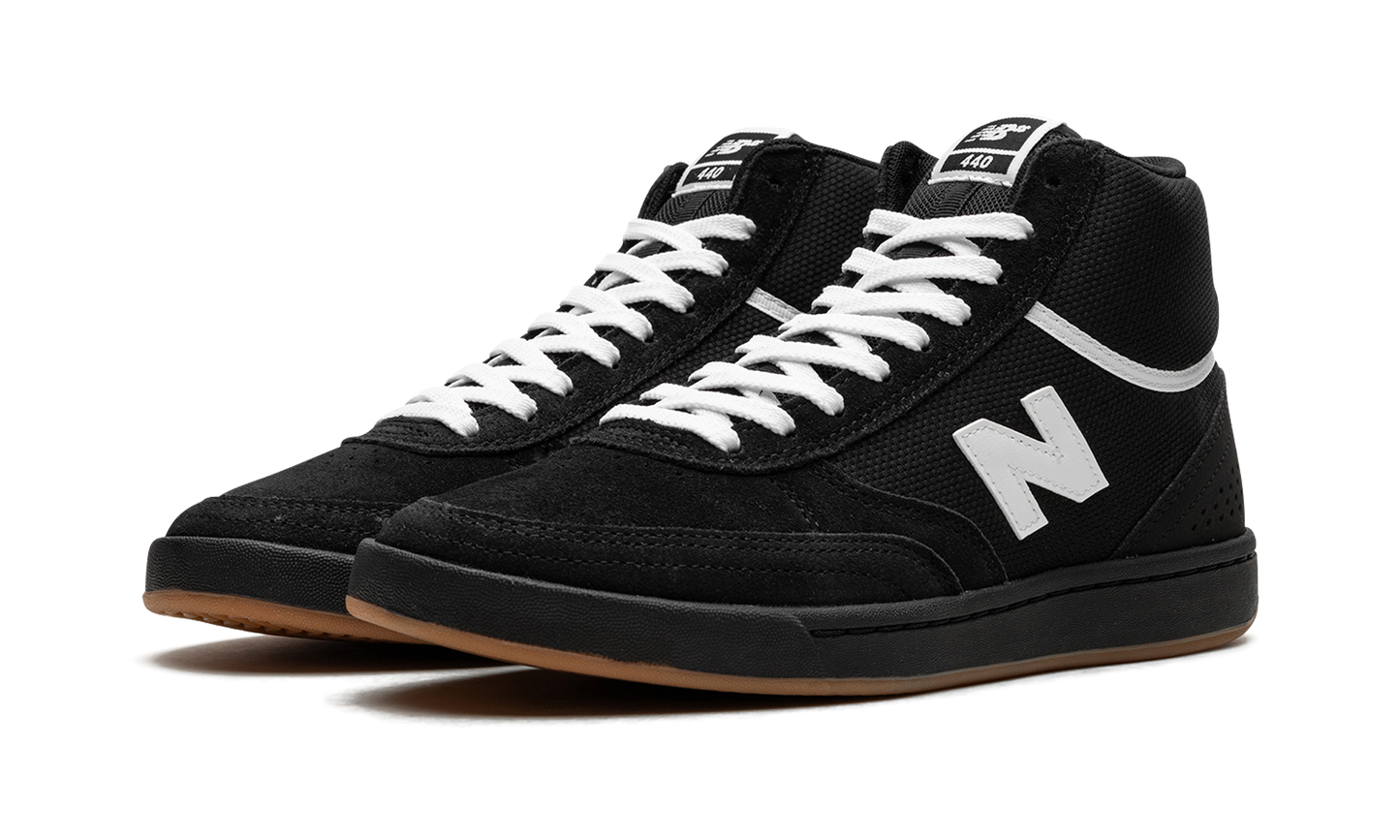 Numeric 440 "Black White Gum" NM440HLG