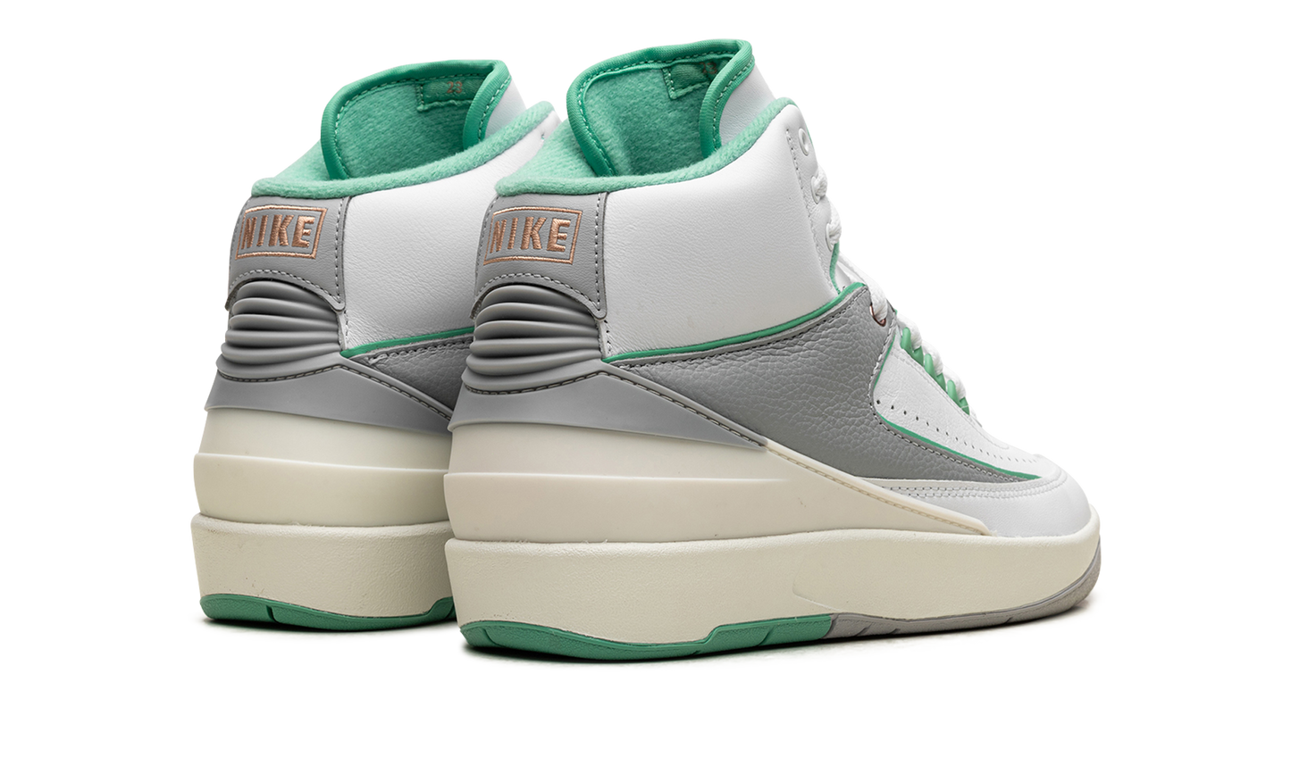 Jordan 2 Retro WMNS "Crystal Mint" FN6755 100