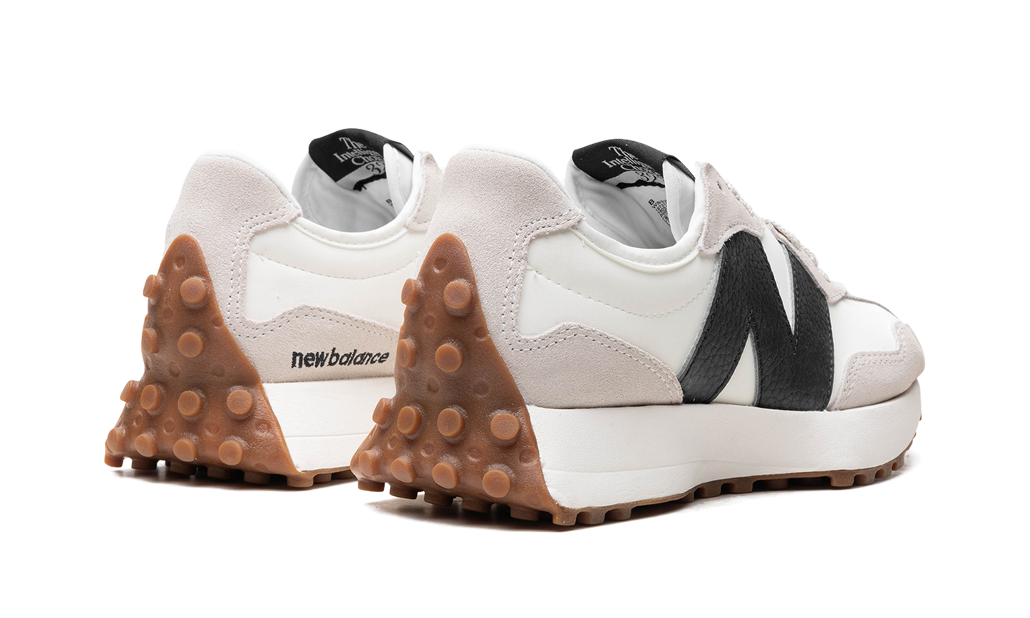 327 WMNS "Moonbeam Black" WS327GD