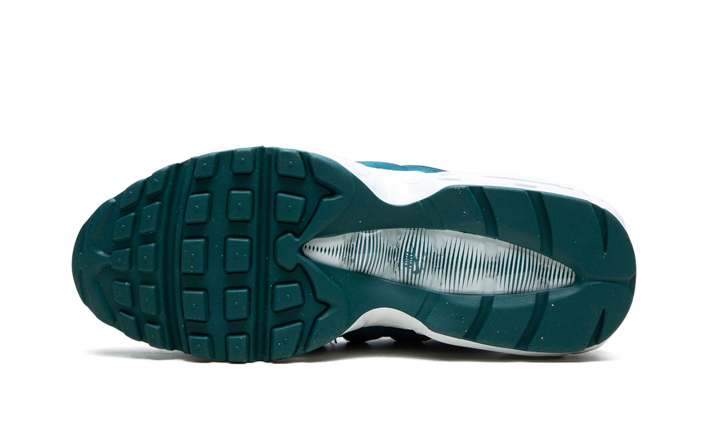 AIR MAX 95 MNS WMNS "Green Velvet" DZ5226 300