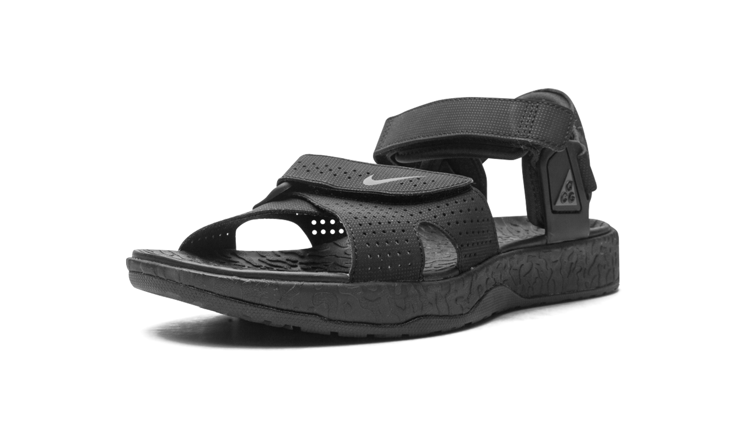 ACG AIR DESCHUTZ "TRIPLE BLACK"