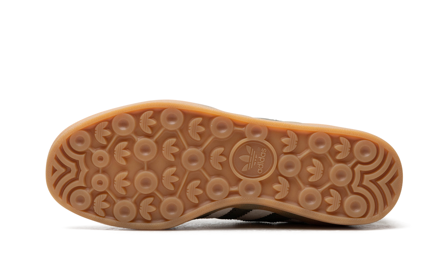 Gazelle Indoor WMNS "Olive Strata" JH8821