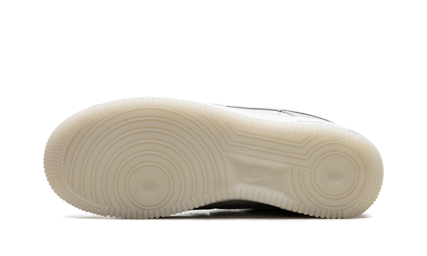 Air Force 1 '07 "Light Bone" FN5832 001