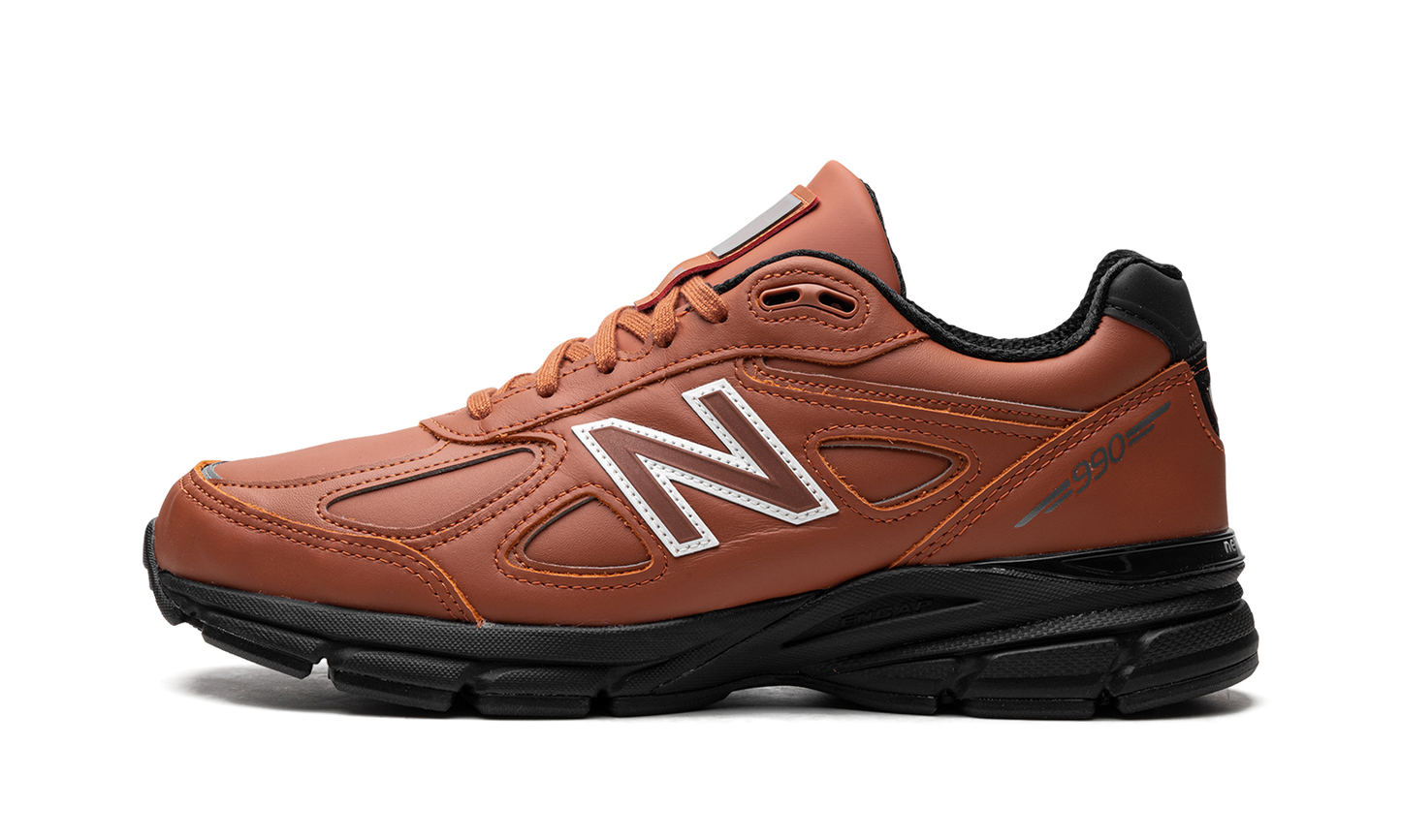 990V4 MADE IN USA "TEDDY SANTIS - MAHOGANY BLACK" U990RB4