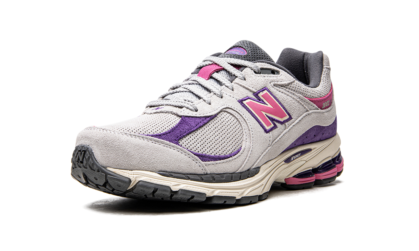 2002R "Rain Cloud" M2002RWB