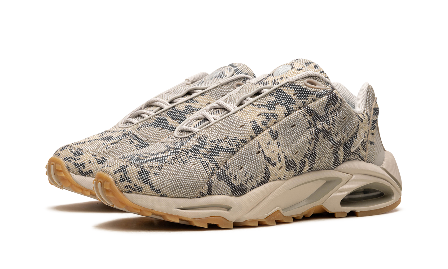 NOCTA Hot Step "Snakeskin" DR0508 001