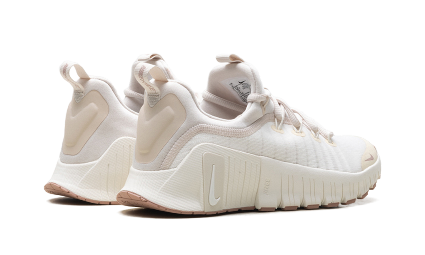 Free Metcon 6 WMNS "Soft Pearl Pearl White Sail Particle Pink" FJ7126 011