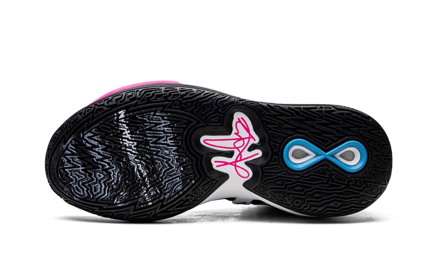 Kyrie Infinity CZ0204 003