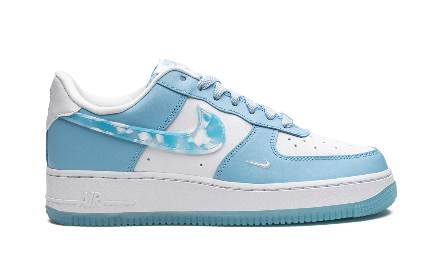 AIR FORCE 1 '07 LX MNS WMNS "Nail Art White Blue"