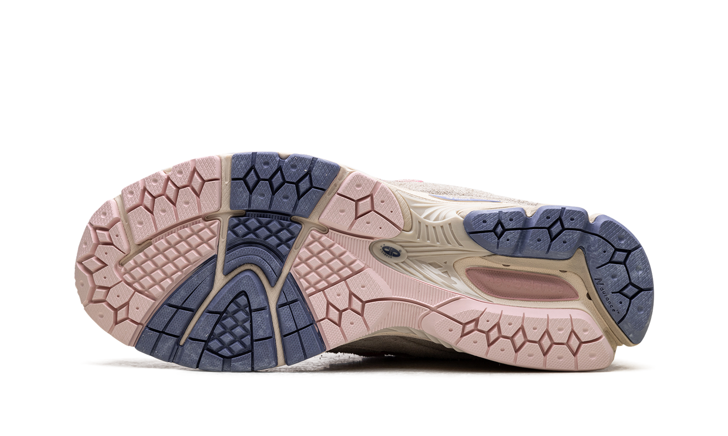 2002R "Hype DC - Native Dynamics" M2002RHE