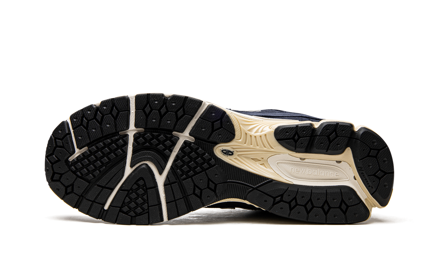 2002R "Eclipse" M2002RCA