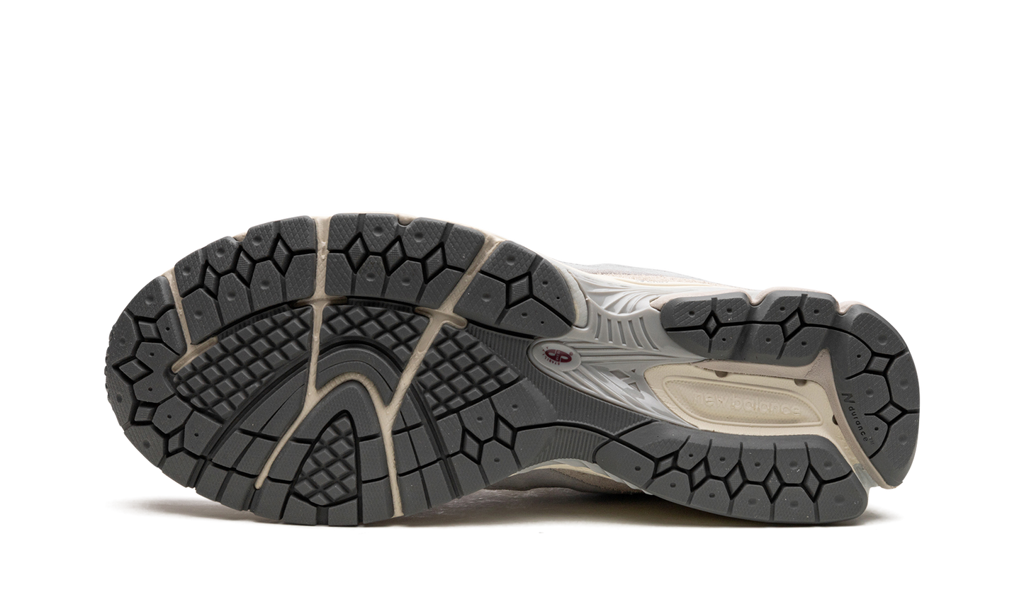 2002R "Lunar New Year - Grey" M2002RLN