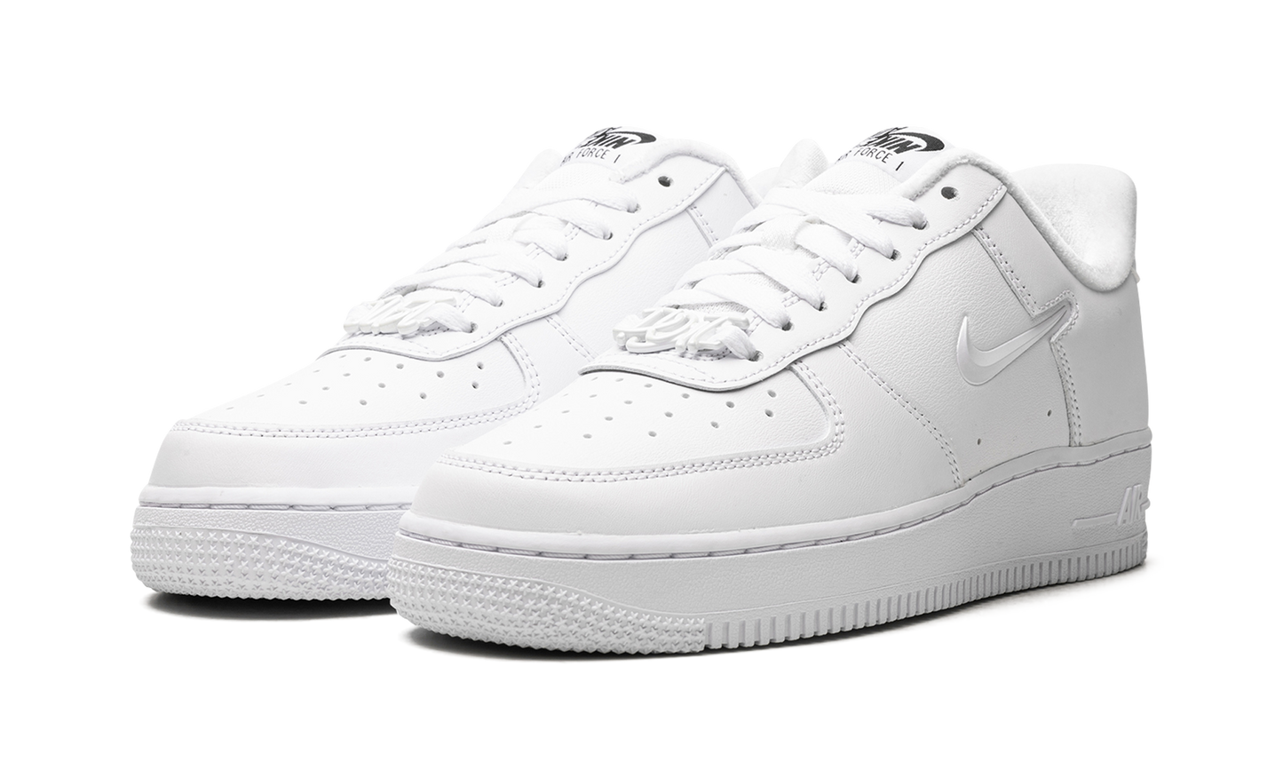 AIR FORCE 1 '07 SE WMNS "Tie Dye Swoosh" FB8251 100