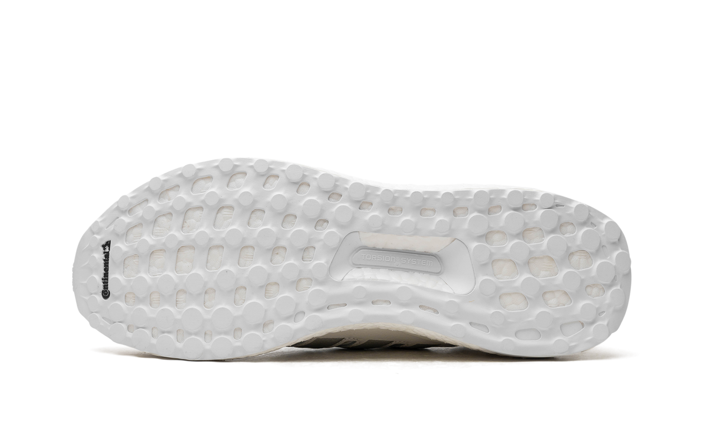 ULTRABOOST X GOT WMNS "House Targaryen" EE3711