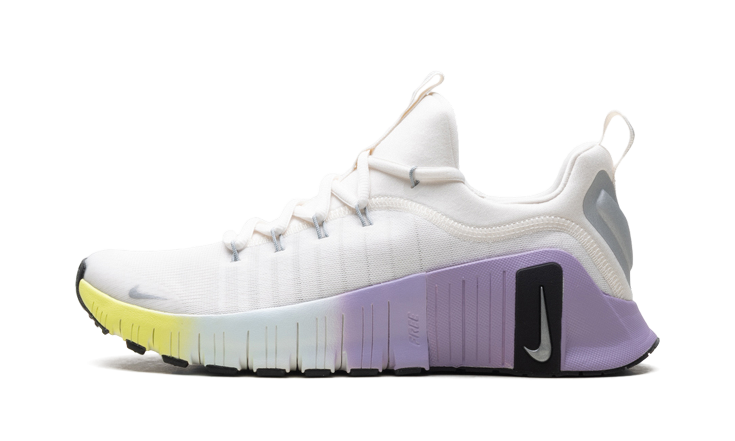 Free Metcon 6 SE WMNS "Phantom Black Hydrangeas Metallic Silver" HJ6214 001