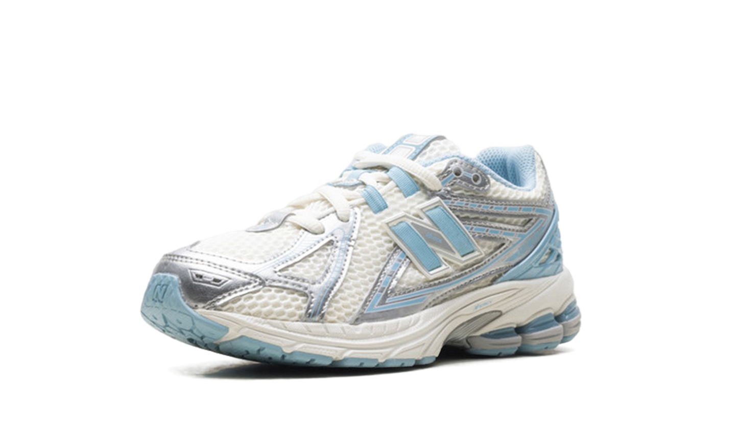 1906R GS "Silver Metallic Chrome Blue" GC1906EW