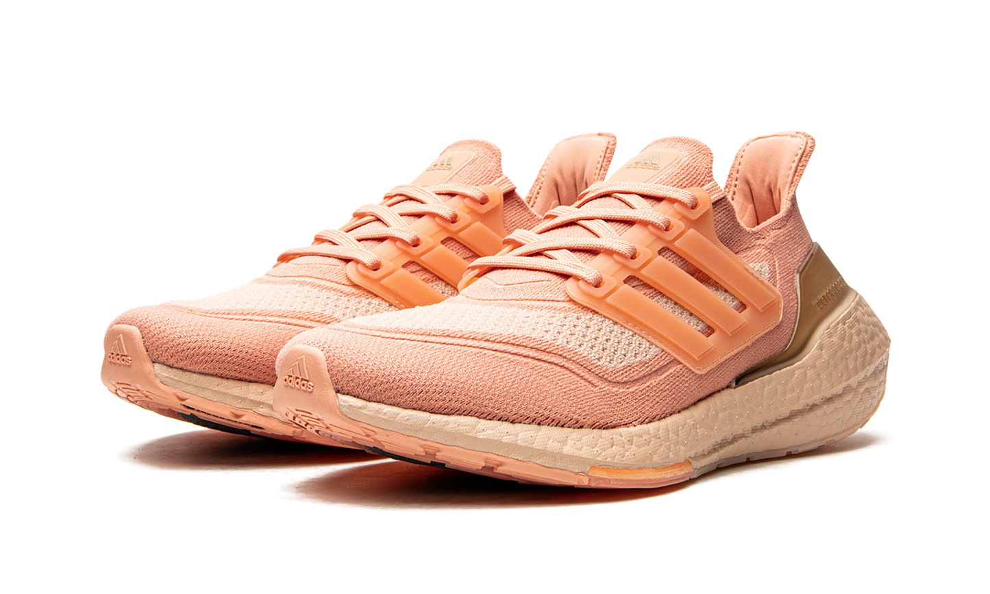 ULTRABOOST 21 MNS WMNS "Ambient Blush"