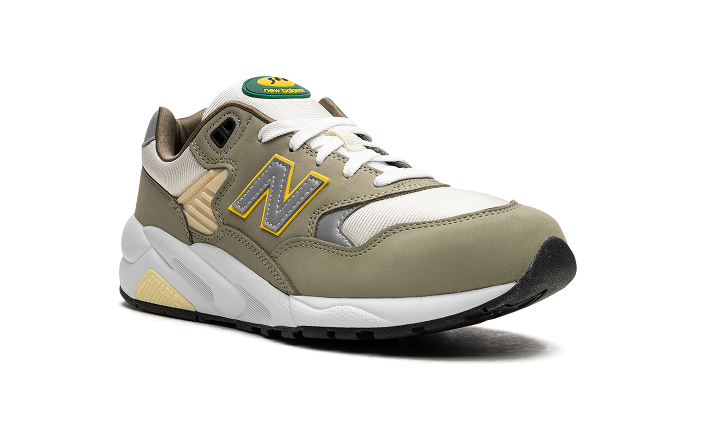 580 "Olive" MT580AC2