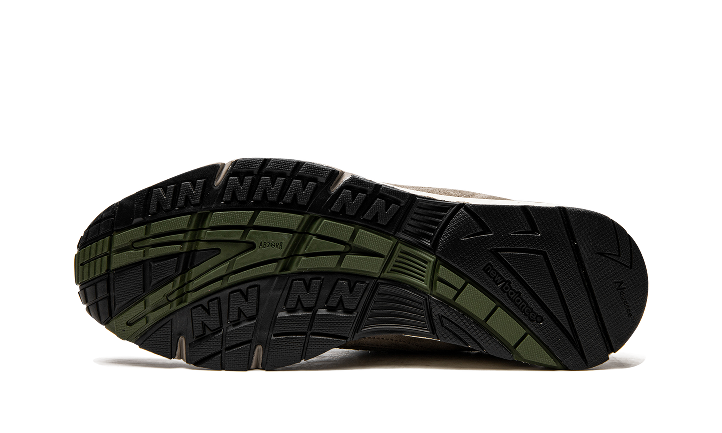 991 "Aimé Leon Dore MIUK Grey" M991CRS