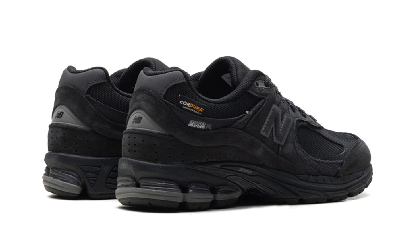 2002R "Cordura - Phantom Black" M2002RPJ