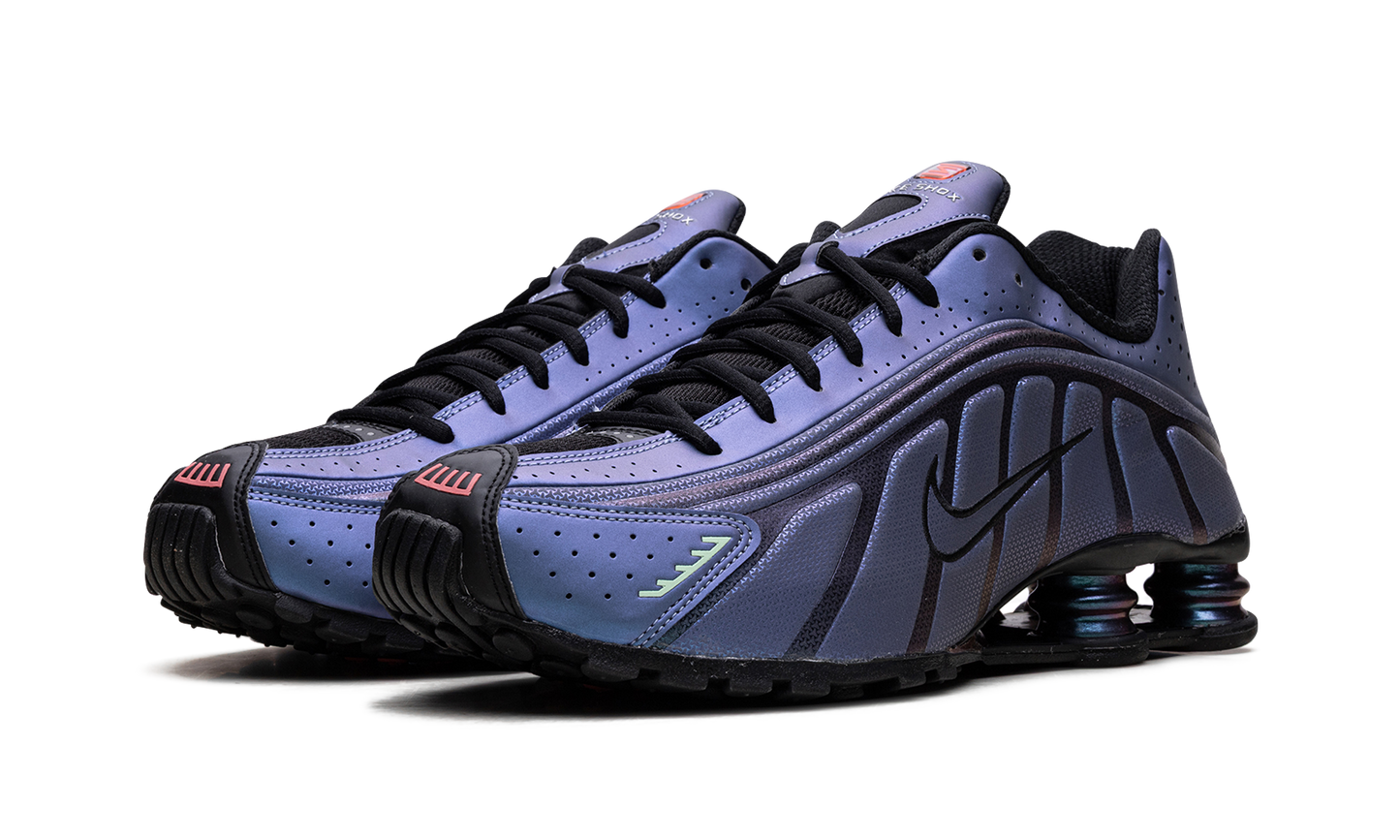 Shox R4 "Iridescent" HQ3446 001