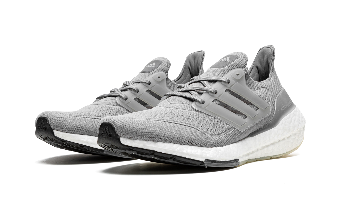 UltraBoost 21 FY0381