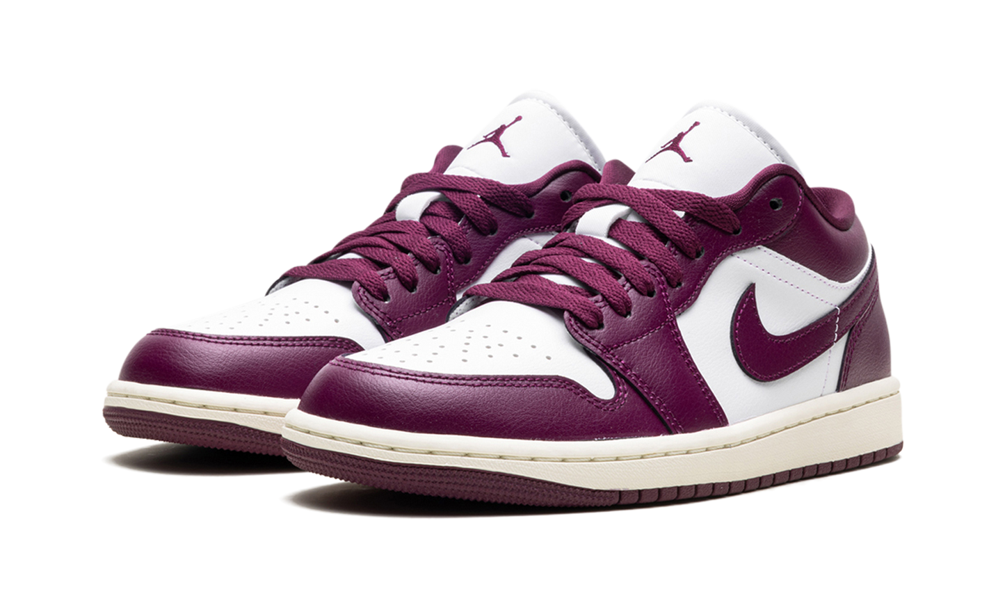Jordan 1 Low WMNS "Bordeaux" DC0774 161