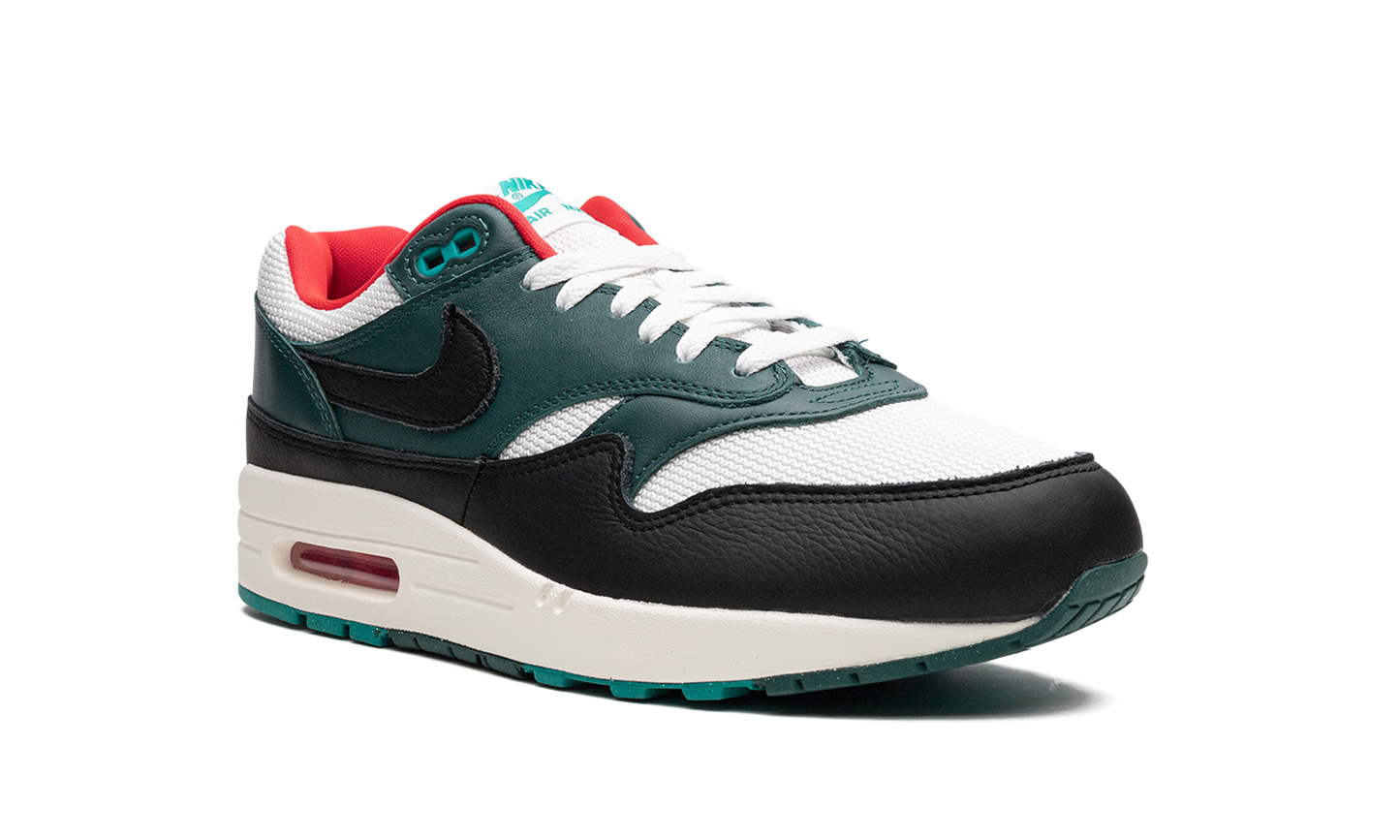 Air Max 1 "LeBron James x Liverpool" FB8914 100