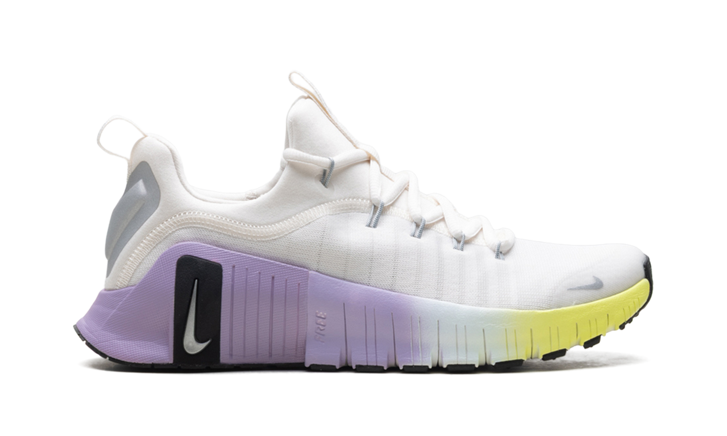 Free Metcon 6 SE WMNS "Phantom Black Hydrangeas Metallic Silver" HJ6214 001