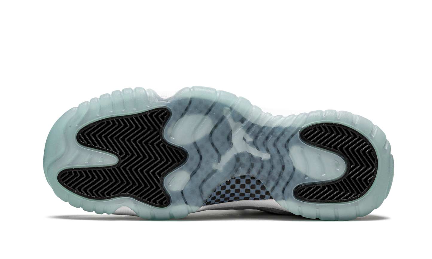 Air Jordan 11 Retro GS "Legend Blue" 528896 117