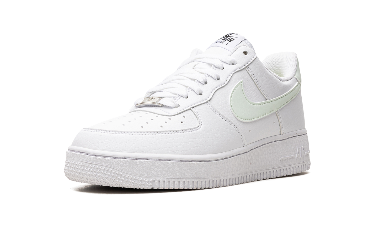 AIR FORCE 1 '07 NEXT NATURE WMNS "Barely Green" DN1430 103