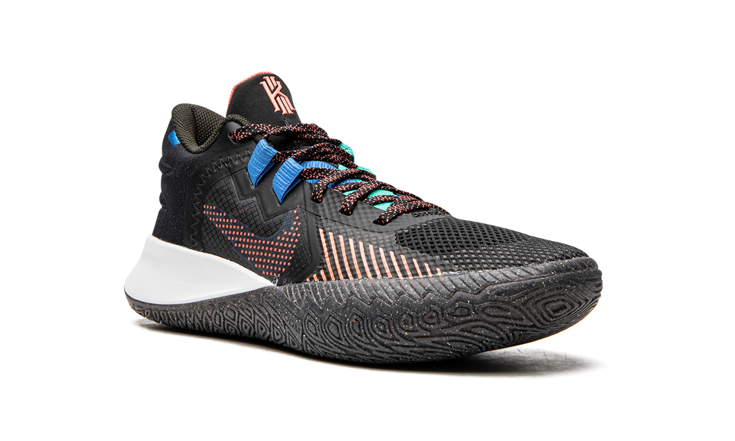 Kyrie Flytrap V CZ4100 001