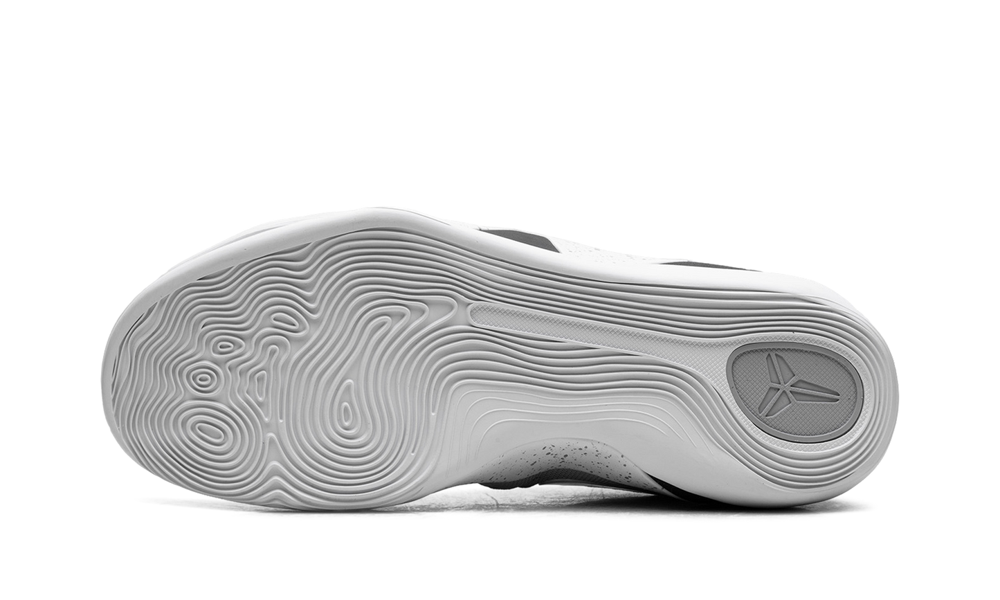 Kobe 9 EM Low Protro TB "Wolf Grey" IH1401 001