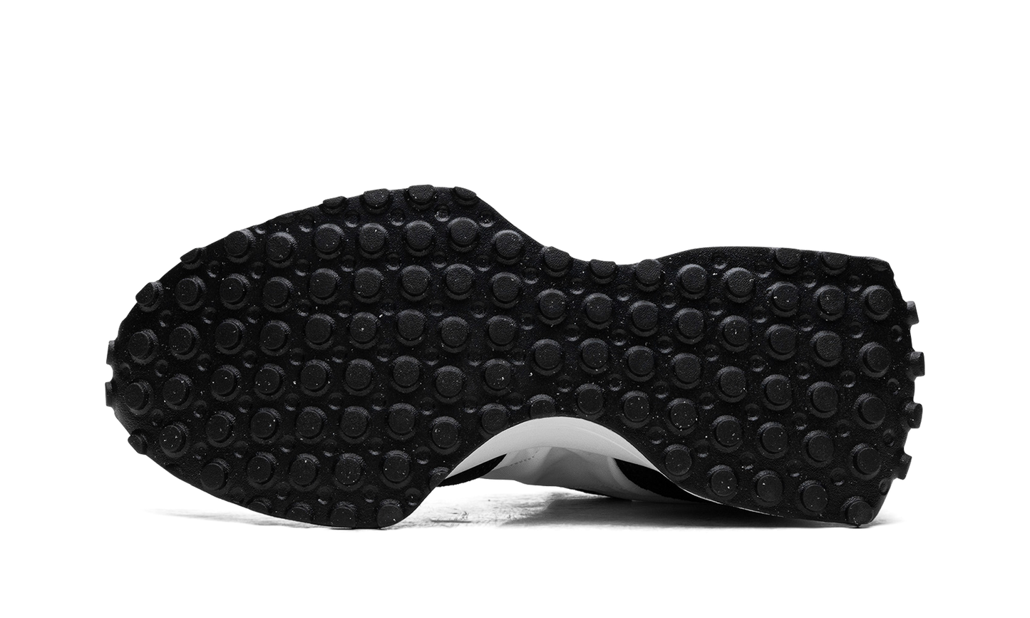 327 "Black Magnet" U327LC