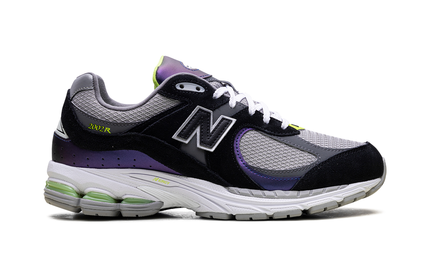 2002R "DTLR - Purple Noir" m2002rhi