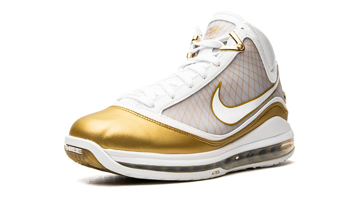 Lebron 7 Retro QS "China Moon"