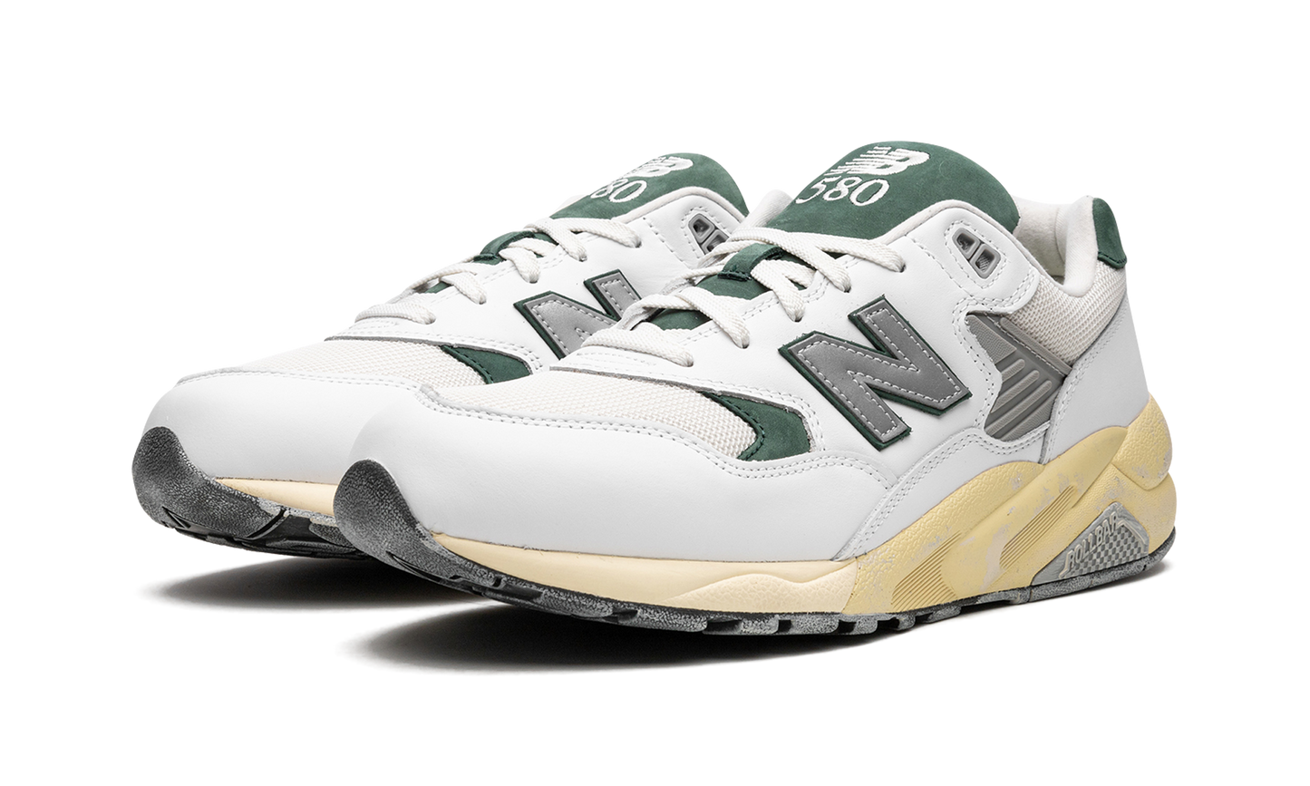 580 "Nightwatch Green" MT580RCA