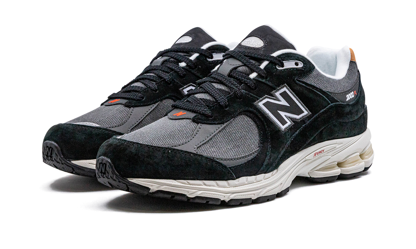 2002R "Black Denim" M2002REB