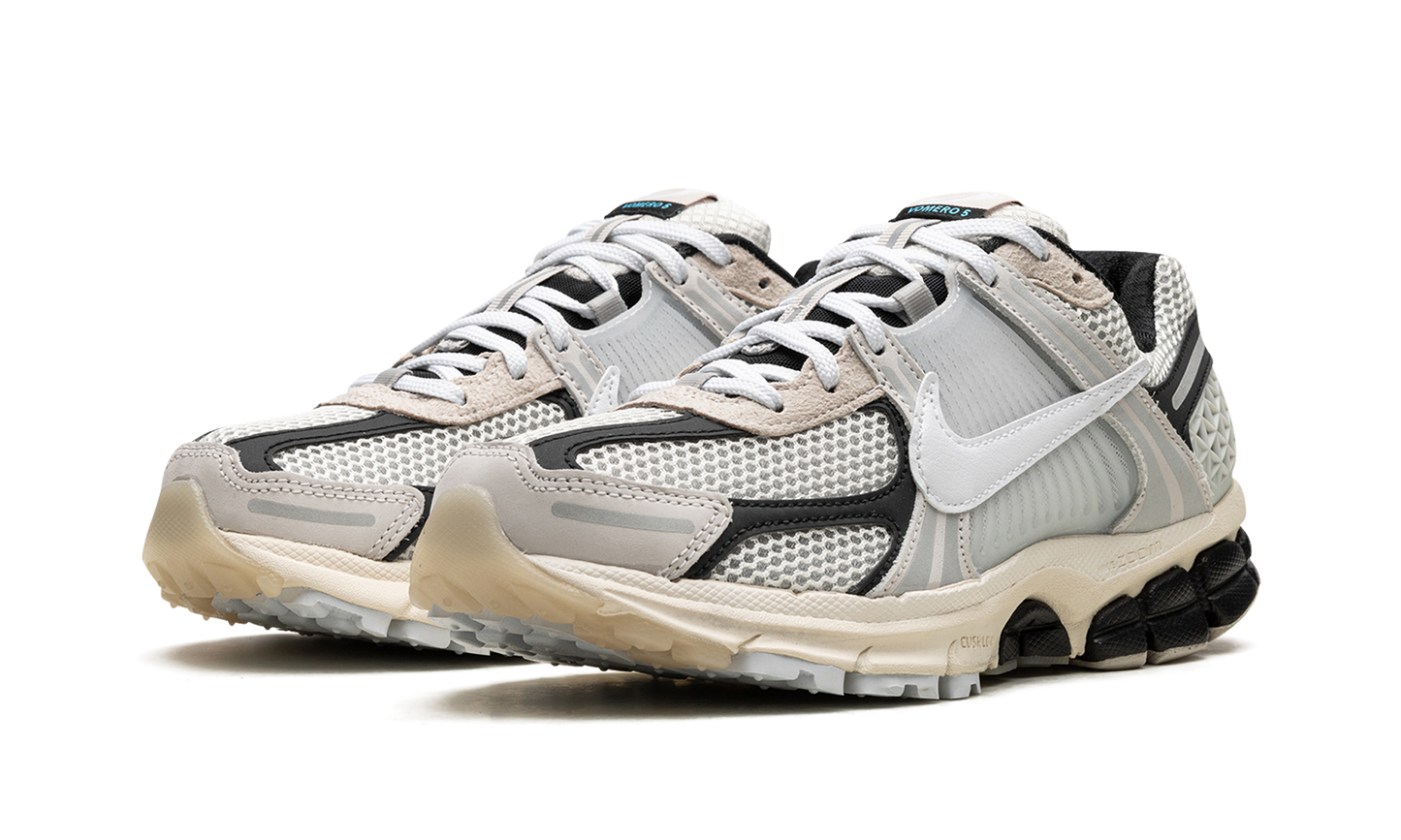 Nike Zoom Vomero 5 "Supersonic" FN7649 110