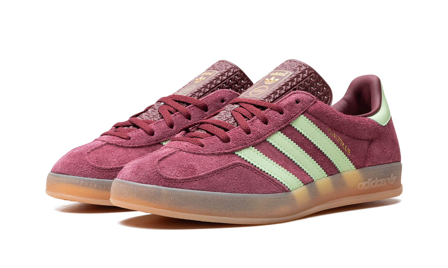Gazelle Indoor "Shadow Red Semi Spark Green" IH7487